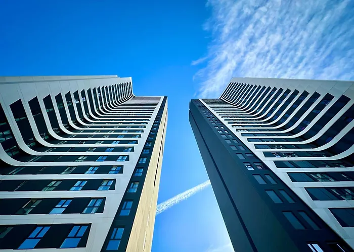Apartment Xpce Urban 7 Skyline - Parking Free