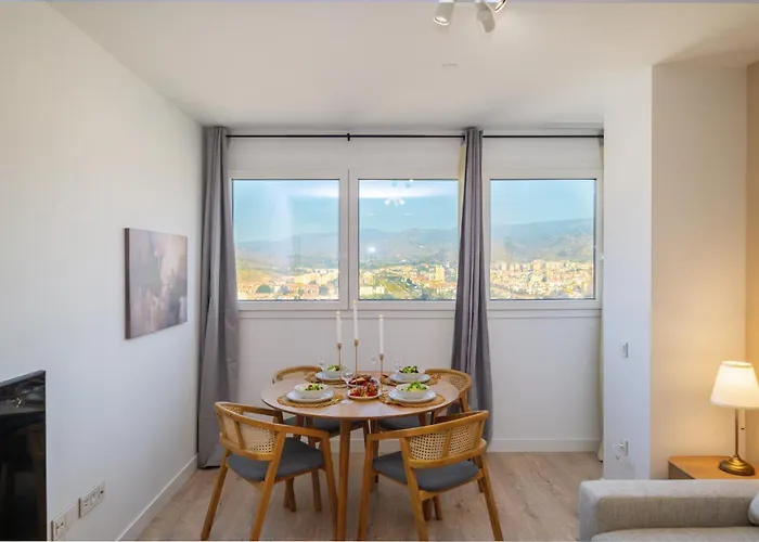 Xpce Urban 7 Skyline - Parking Free * Malaga