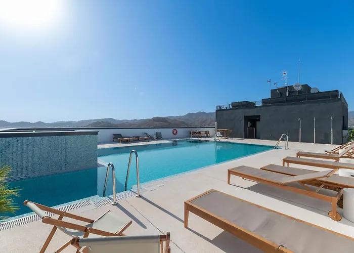 Xpce Urban 7 Skyline - Parking Free * Malaga